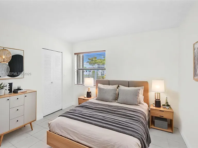 685 W Park Dr #206-11 — Photo 22