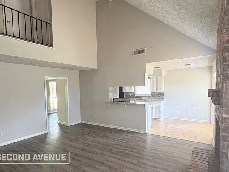 10122 Sagedowne Ln — Photo 3