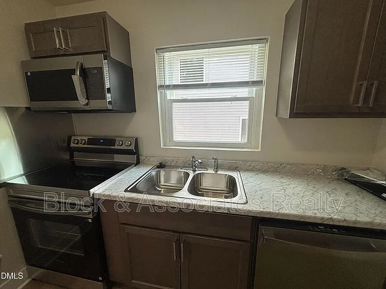 1111 South St #B — Photo 24