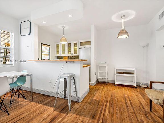 3rd image of 1551 Michigan Ave APT 12