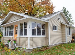 307 W Robert Ave, Hazel Park, MI