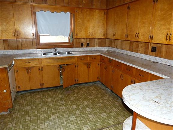 5th image of 206 Hillcrest Dr