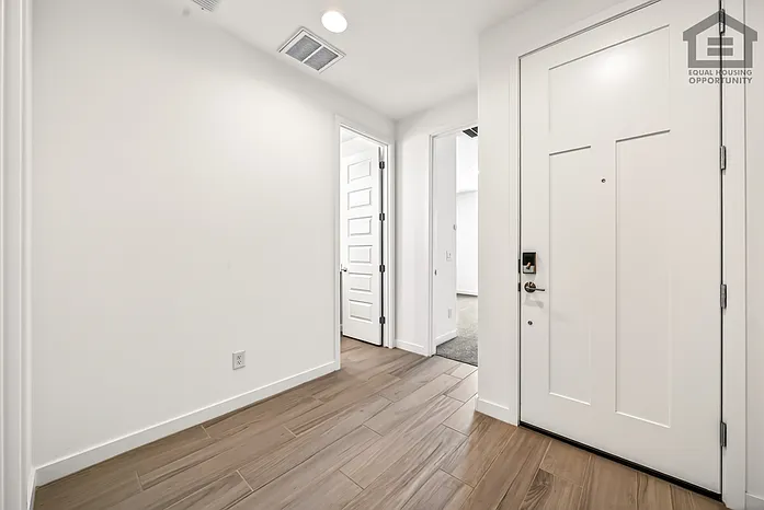 9828 W Mulberry Dr — Photo 7