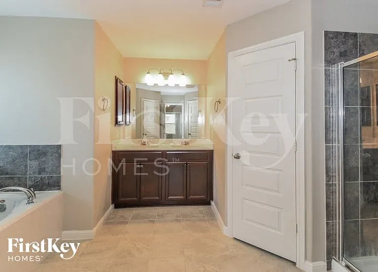 4818 La Piedra Ln — Photo 11