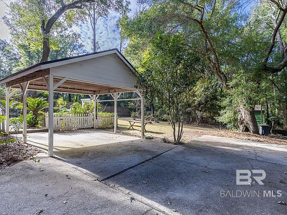 4th image of 22767 Sibley Cir