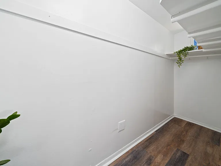 4110 E Vermont St #1/2 — Photo 10