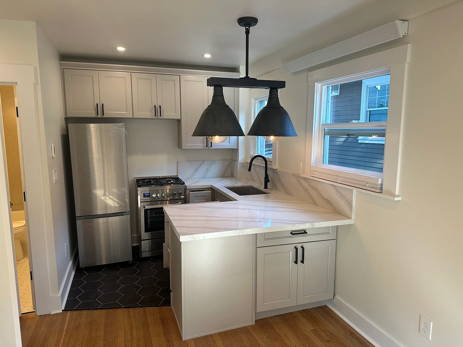Studio, $1,780 — Photo 1