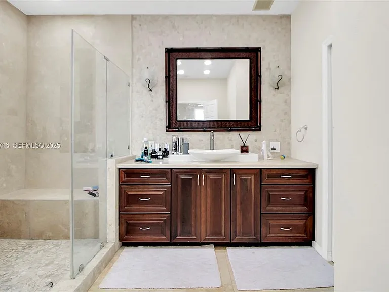 15875 SW 149th Ln — Photo 7