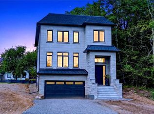 67 Cielo Ct, Hamilton, ON L9B 0J1