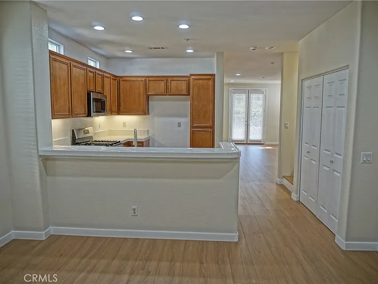 1372 McFadden Dr — Photo 7