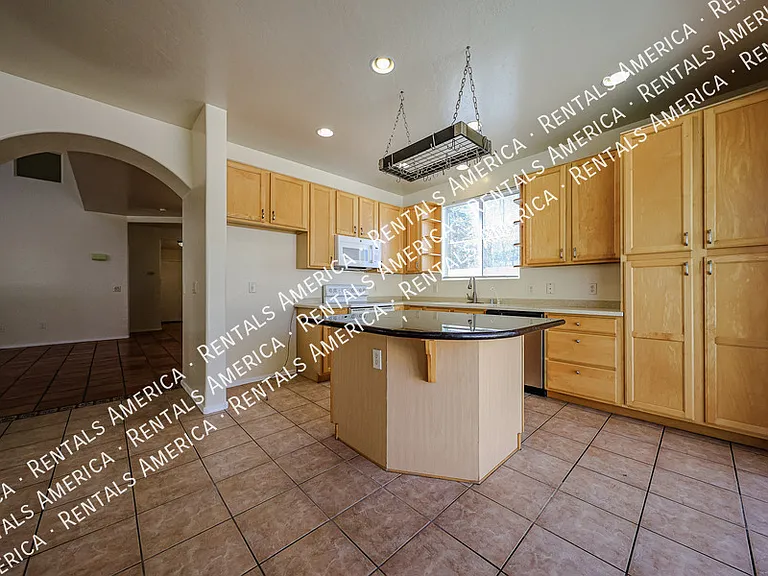 528 W Mountain Sage Dr — Photo 18