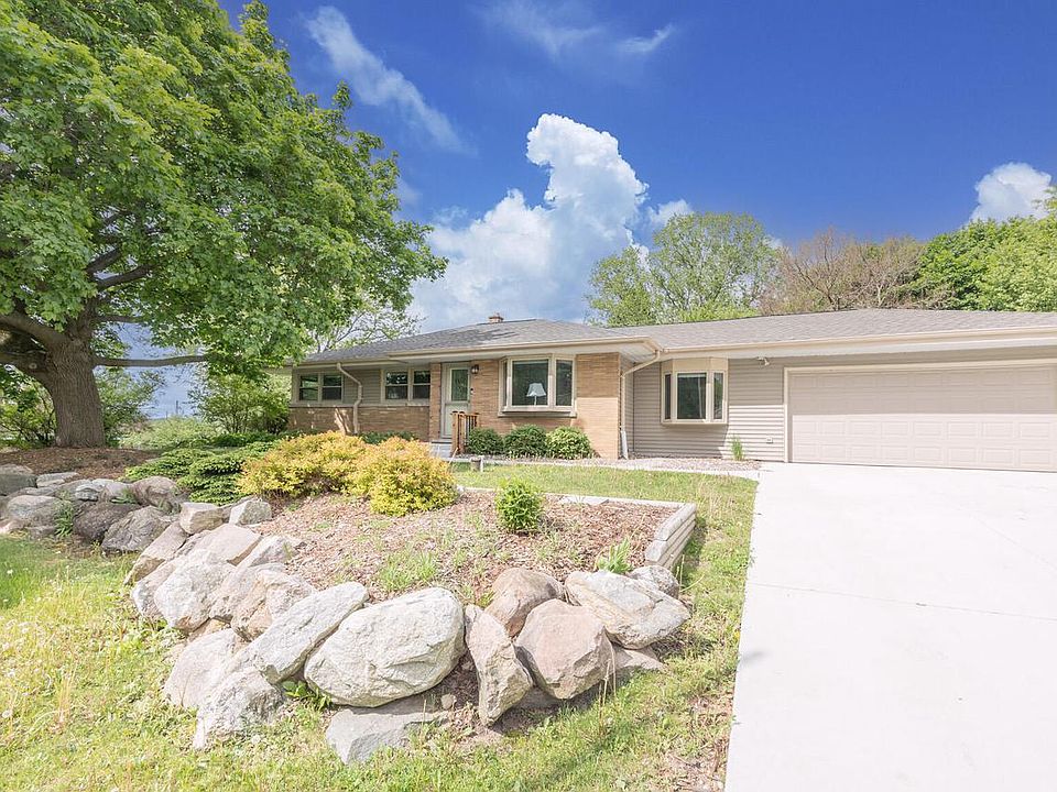 1st image of 1401 S Westbrooke PARKWAY
