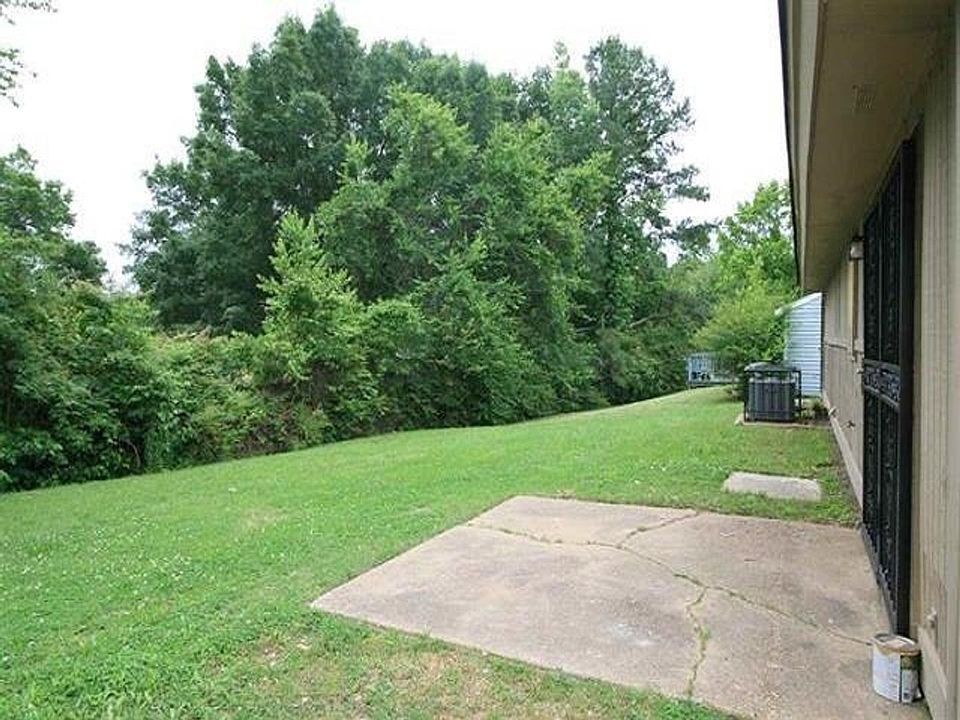 2nd image of 4410 Sherrycrest Cv