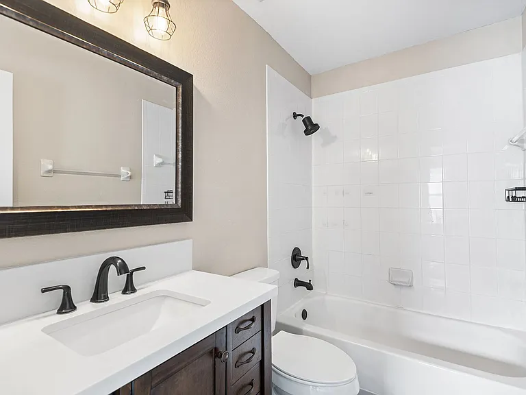10114 Farmingdale Pl — Photo 10
