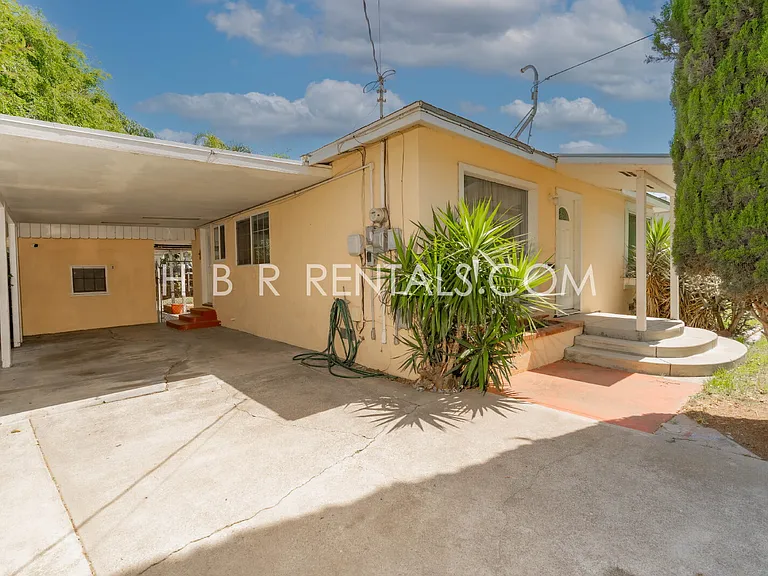 1650 Bessie Ave — Photo 19