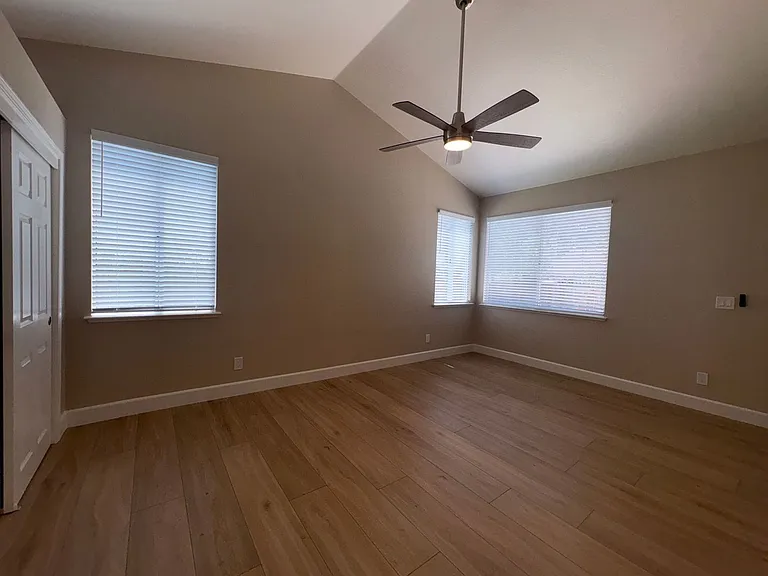 798 Shannon Dr — Photo 27