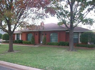 605 Whistler Dr, Arlington, TX 76006
