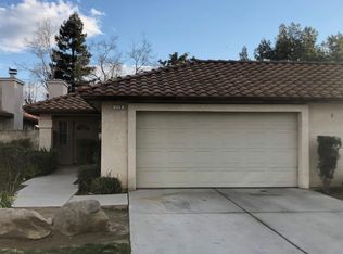 110 Prince Ln, Madera, CA