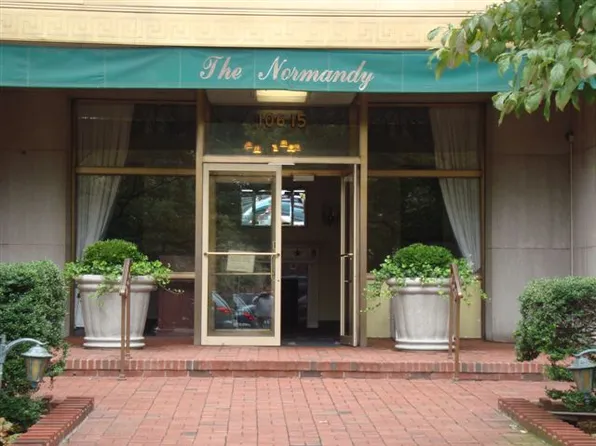 106-15 Queens Boulevard image 1 of 24