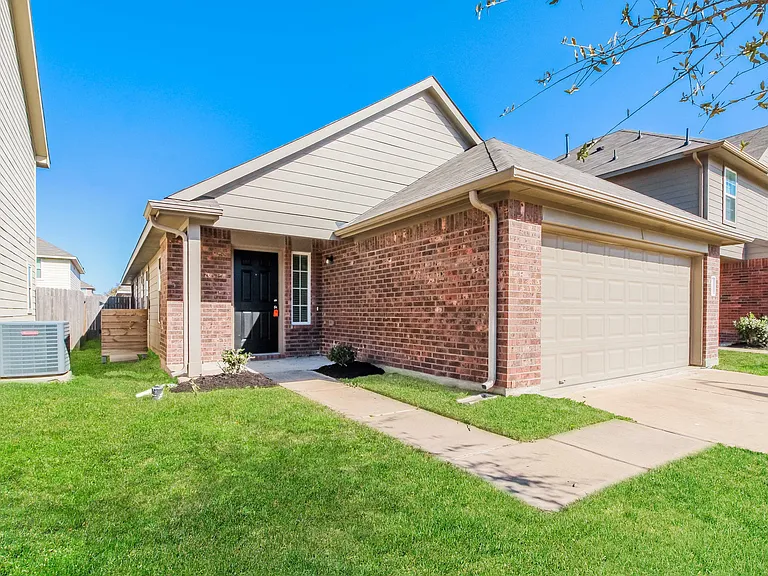 19010 Treviso Terrace Ln — Photo 3