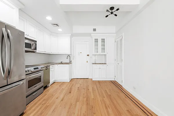 Sold by Compass | media 3