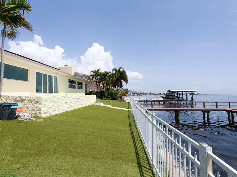 3700 Coquina Key Dr SE — Photo 22