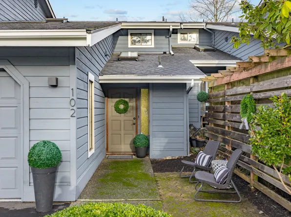 610 E Lake Stevens Rd APT 102, Lake Stevens, WA 98258