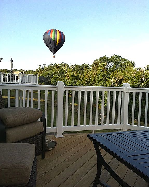 Tailwinds balloon flying in