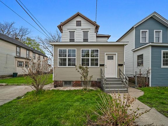 2nd image of 424 W 17th St #1