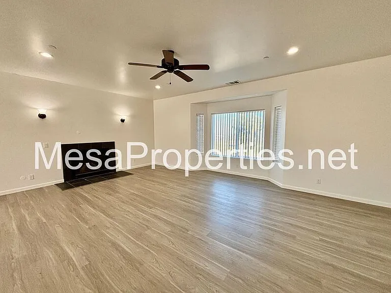 6087 Elsinore Rd — Photo 5