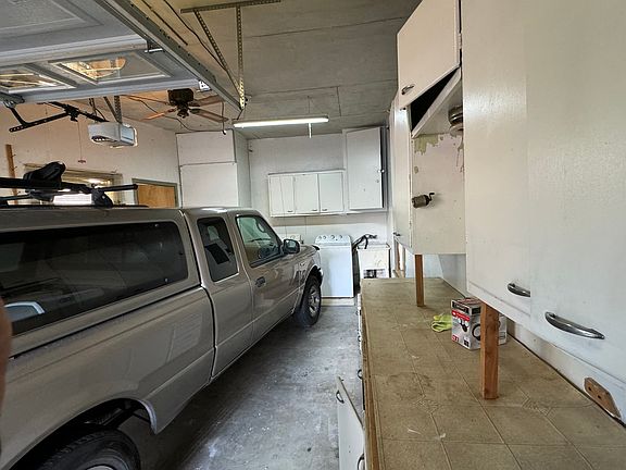 2nd image of 5300 Shepard Ave
