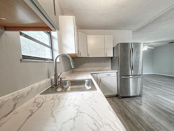 4th image of 10941 NW 45th Street