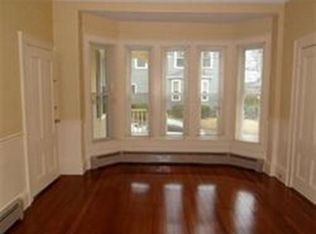 45 Pleasant St APT 2, Plymouth, MA 02360