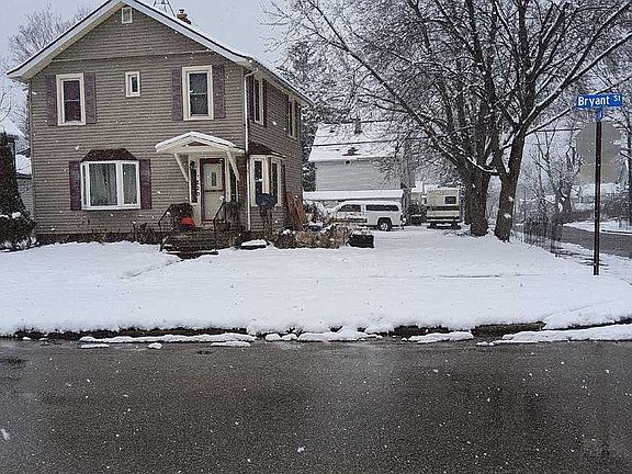 3rd image of 1523 Bryant St