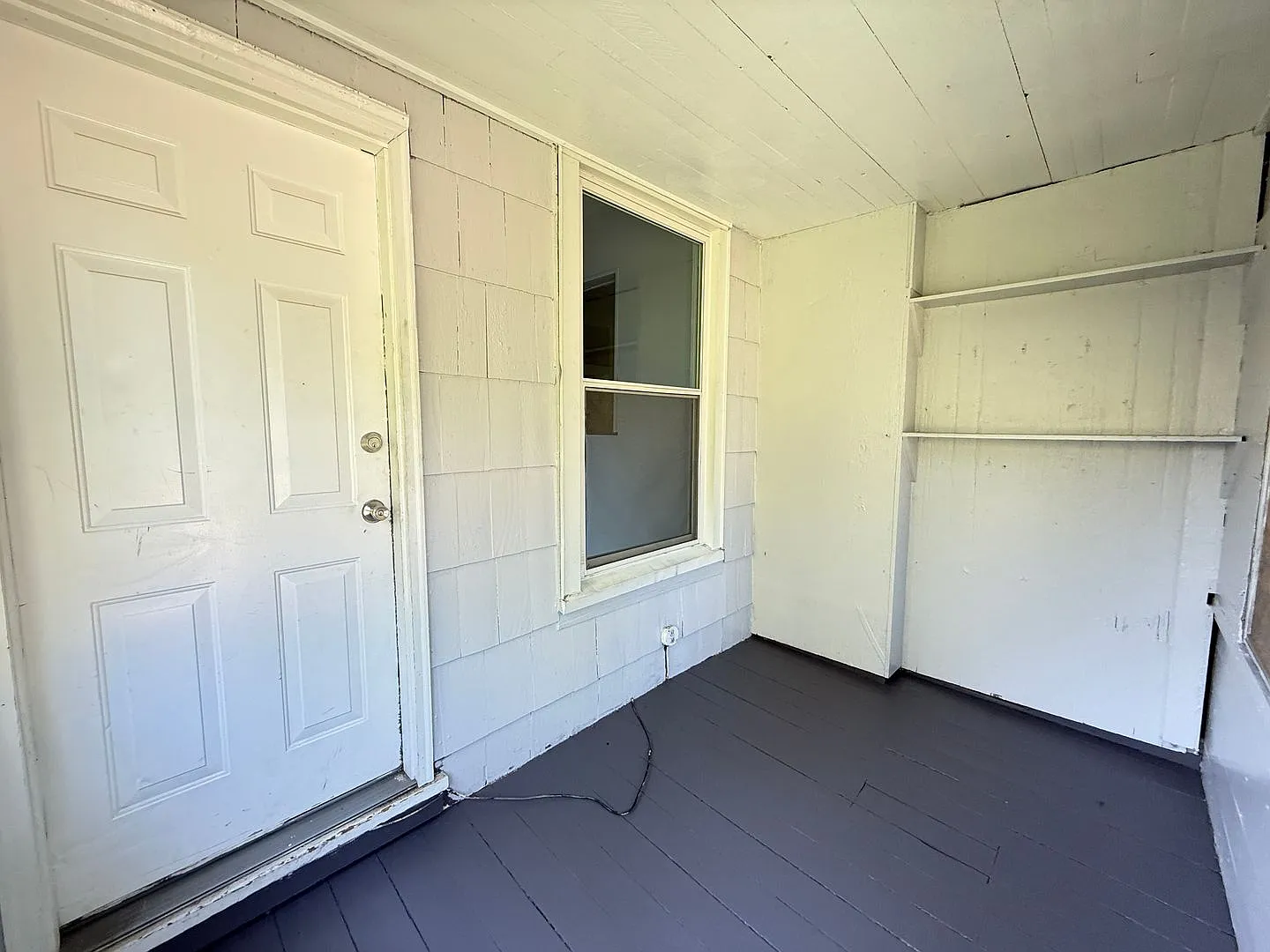 Lansing Ave 2120 — Photo 2