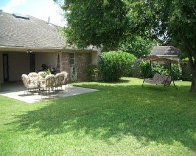 1st image of 405 Chimney Rock Dr