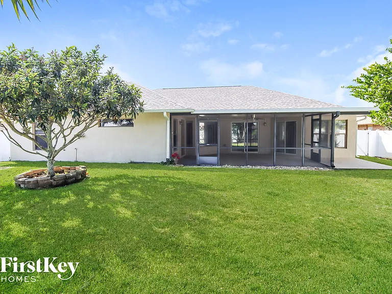 1347 Armory Dr NE — Photo 14