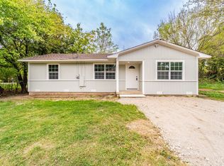 303 W Cottage St, Terrell, TX 75160