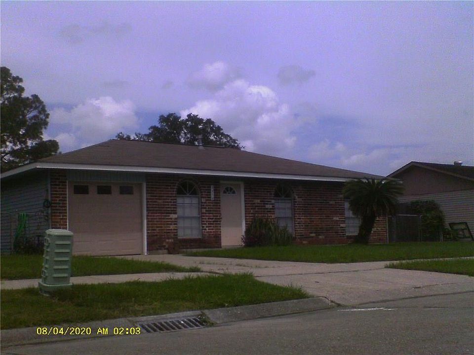 1st image of 2716 Victoria Dr