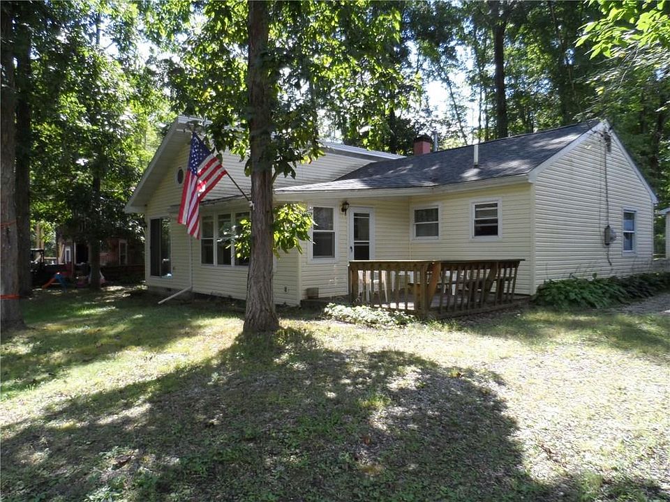 1st image of 2315 Hickory Dr