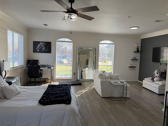 5th image of 23 Heritage Way