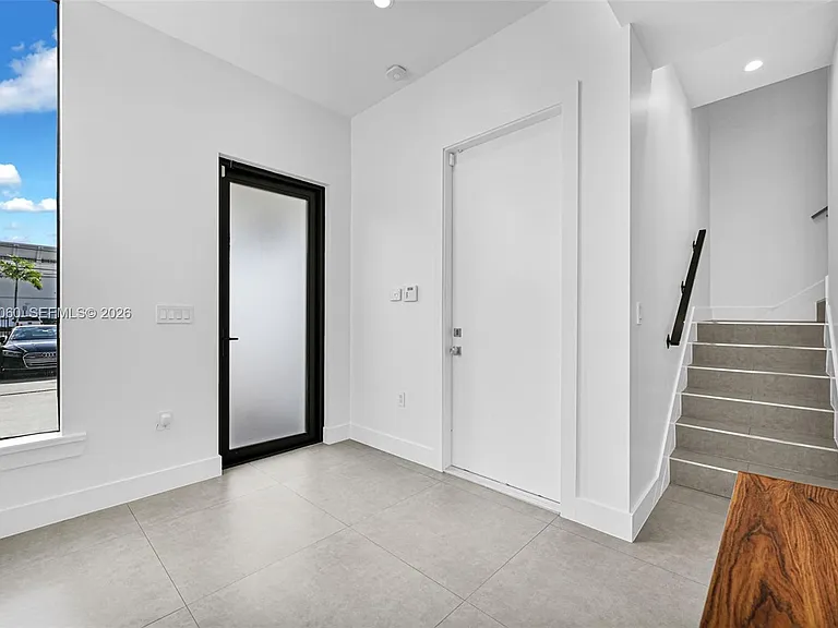 8871 SW 28th St — Photo 16