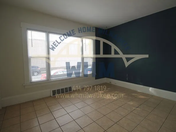 1140 N 50th Pl, Milwaukee, WI 53208