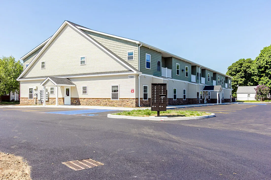Eagle Ridge Circle — Photo 1