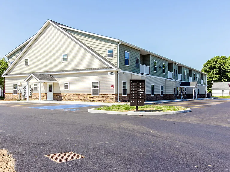 Eagle Ridge Circle — Photo 1