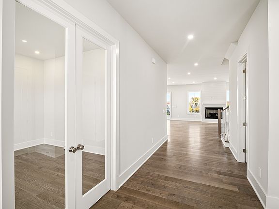 7th image of this home