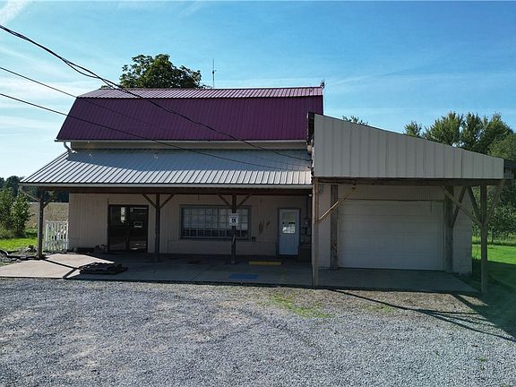 5th image of 12261 Lincoln Way E