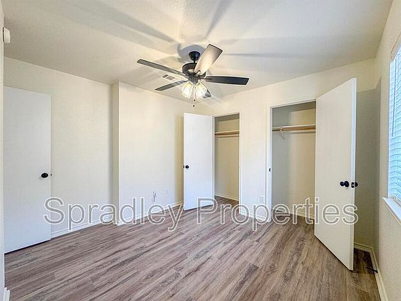 5th image of 2720 Greenbriar Ct