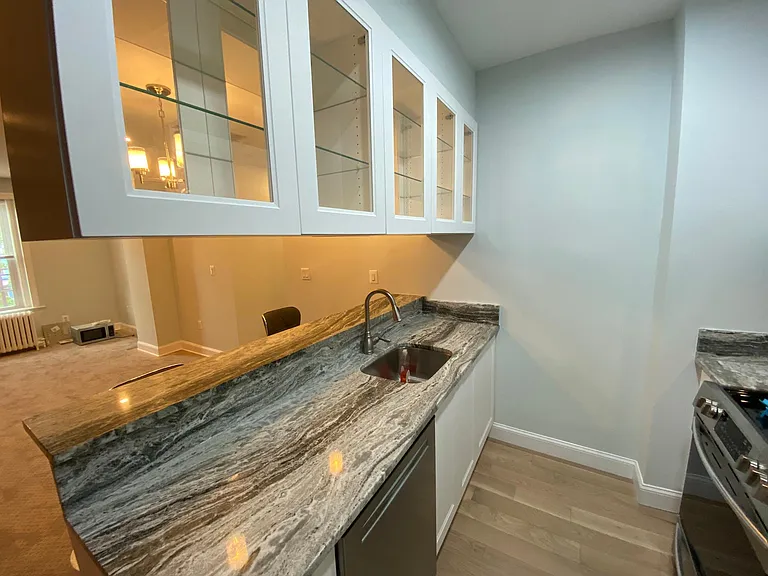 1417 Massachusetts Ave SE #6 — Photo 10