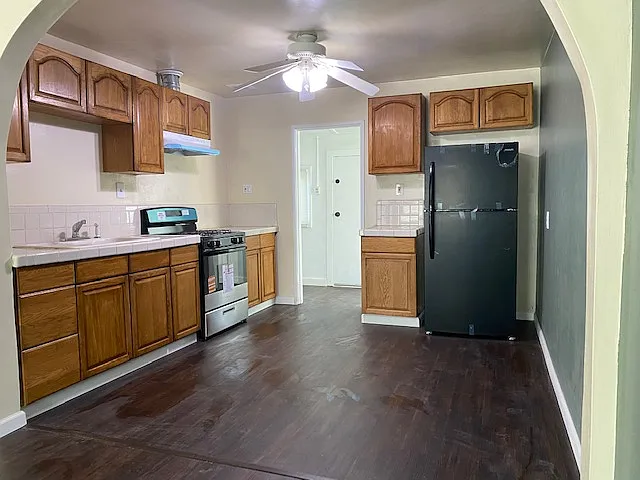 14604 S Condon Ave — Photo 13